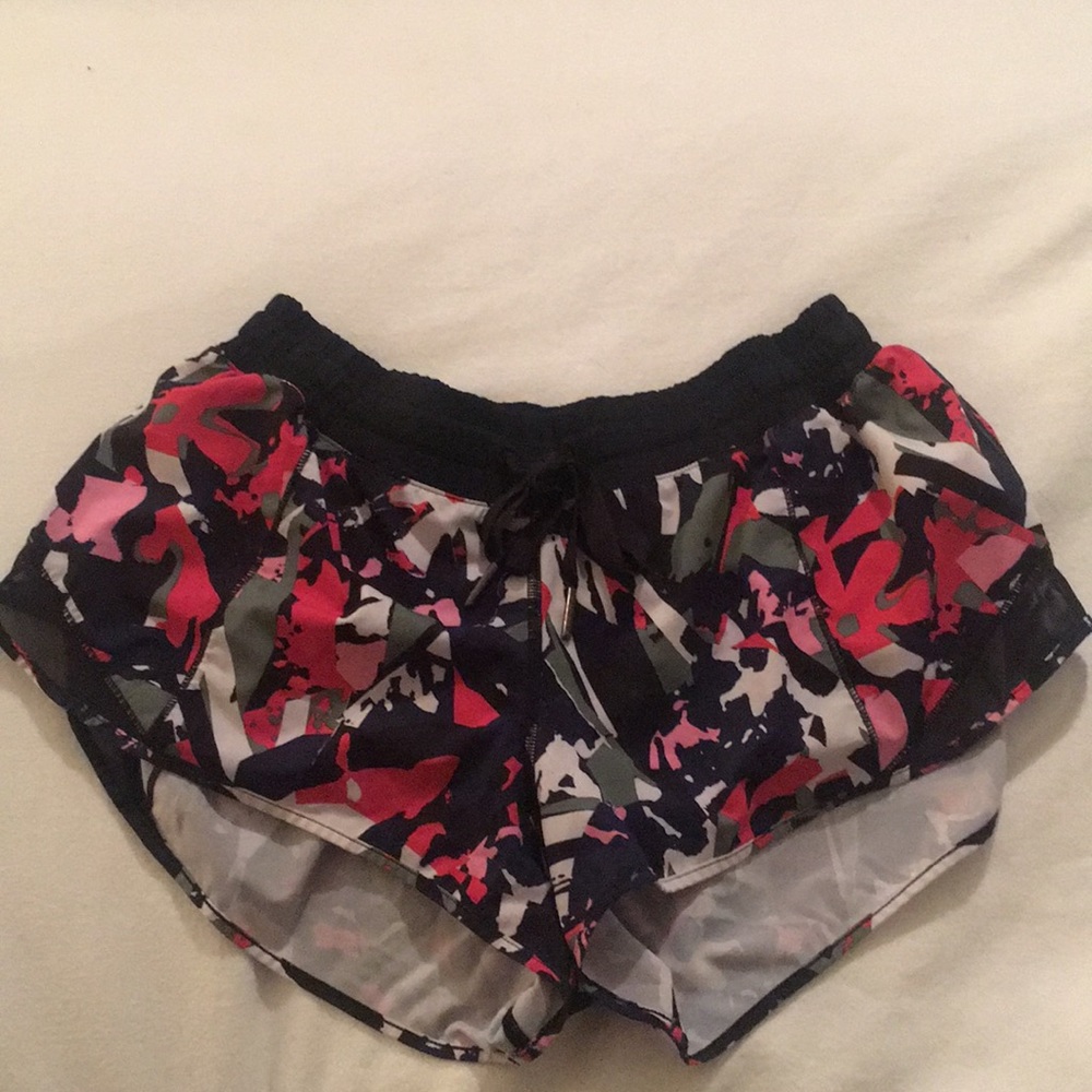 Lululemon Hotty Hot Shorts 8
